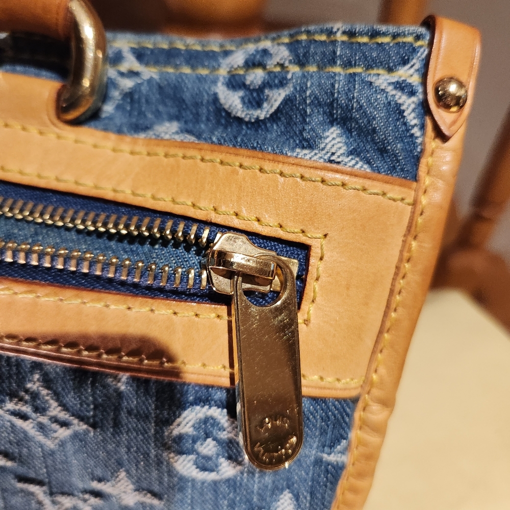Louis Vuitton Monogram Denim Flat Shopper Tote -Authentic - Picture 7 of 10